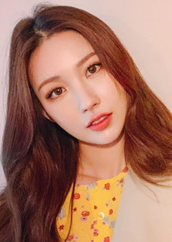 Lee Sa Bae (Risabae / Risa Bae) (1988)