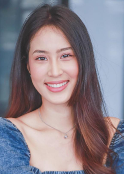 BamBam Nasamon Niyomdecha (1998)