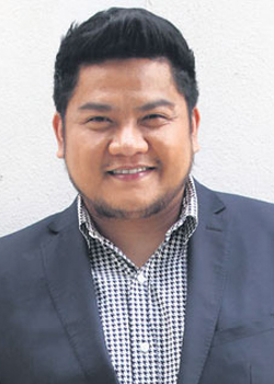 Ben Chalatit Tantiwut (1981)