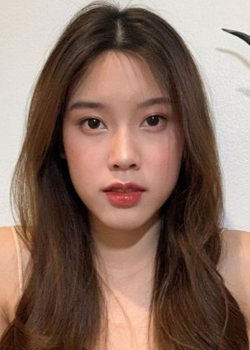 Biw Thanatchaya Treesirikasem (2002)