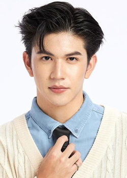 Boom Natthapat Chanchaisombat (2000)