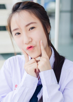 Bua Mudchima Pluempitiviriyavaj (2001)