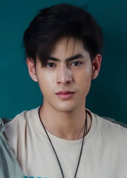 Earth Chitsanupong Soeksiri (1990)