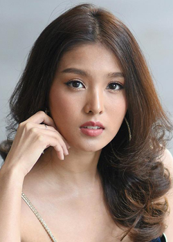 Fern Nopjira Lerkkajornnamkul (1995)