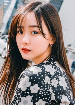 Hazuki Hitomi (1999)