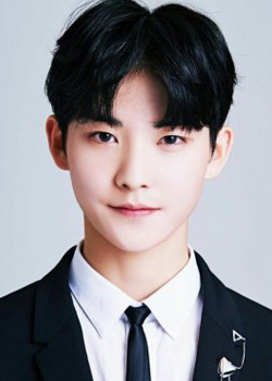 Heo Hyeon Joon (Hwall - THE BOYZ) (2000)