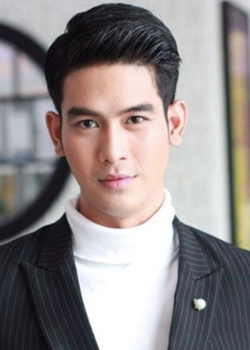 Jinna Navarat (1993)