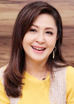 Kamolchanok Komoltithi (1967)