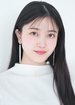 Kubo Shiori (Nogizaka46) (2001)