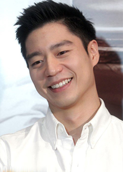 Kyeong Seong Hwan (1984)