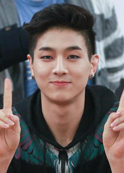 Lee Jong Hwa (Jota - MADTOWN) (1994)