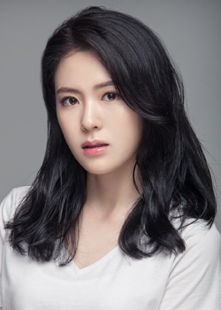 Lee Min Ryeong (1995)