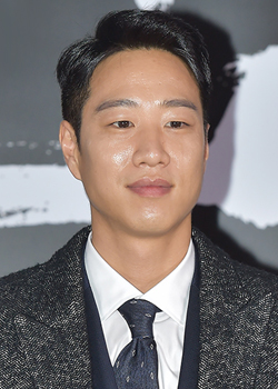 Lee Seung Yong (1986)