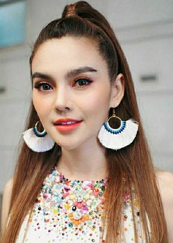 Leew Ajareeya Prompruek (1986)