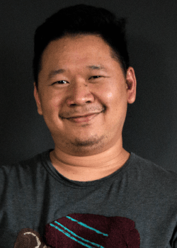 Ma-Deaw Chookiat Sakveerakul (1981)