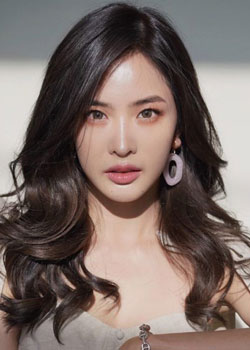 Mean Wichayaporn Jiravechsoontornkul (1996)