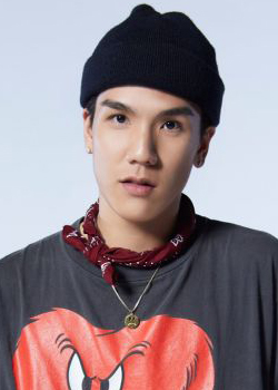 Mew Chisanusha Tantimedh (2000)