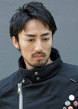 Nanami Tomoya (1974)