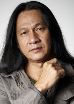 Off Pongpat Wachirabunjong (1961)