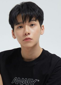 Ohm Thanakrit Chiamchunya (2001)