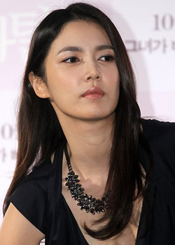 Park Min Kyeong (1982)