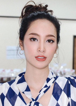 Pear Pitchapa Phanthumchinda (1992)