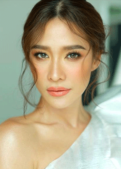 Ploy Laila Boonyasak (1982)