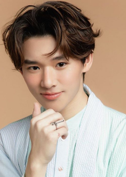 Porsche Tanathorn Charoenratanaporn (2001)