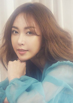 Yoo Soo Yeong (Shoo - S.E.S.) (1981)