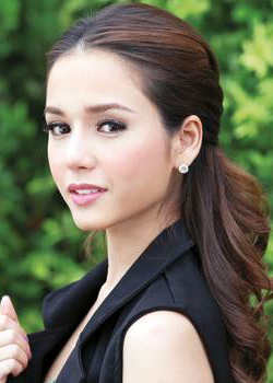 Som Tunsinee Promsut (1984)