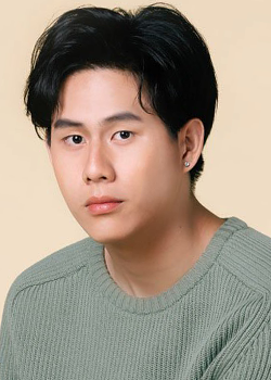 Winny Thanawin Pholcharoenrat (2000)