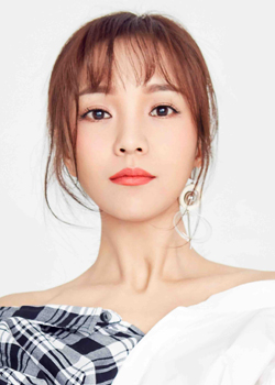 Shinelee Yang (1984)