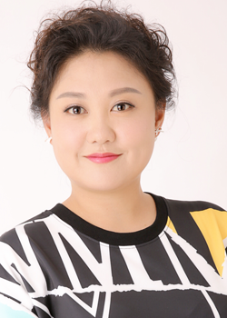 Yang Xiao Dan (1979)