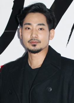 Yeo Wook Hwan (1979)