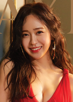Yoo So Yeong (1986)