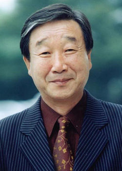 Yoon Moon Shik (1943)